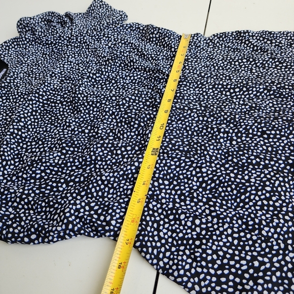 Express Womens Black Blue White Pebble Sheath Dress Ruffled Puff Sleeves Size L - Picture 10 of 15